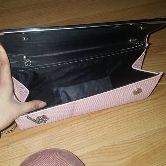 Pink Purse - Picture 2 of 3